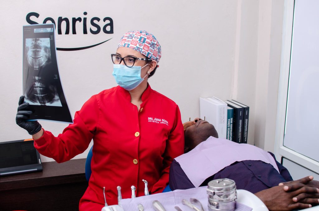 Dra Juana Ochoa - Estética dental